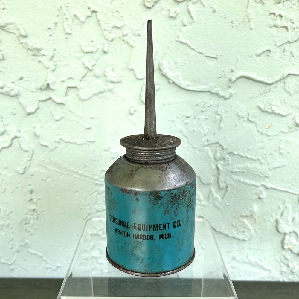 INTERNATIONAL HARVESTER Vintage USA Oiler Oil Can